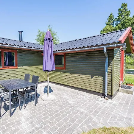 Tatil Evi Secluded Pine Tree Cottage-by Traum Blåvand