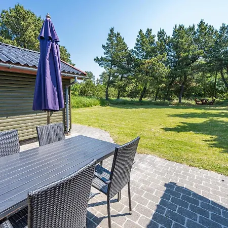 Tatil Evi Secluded Pine Tree Cottage-by Traum Blåvand