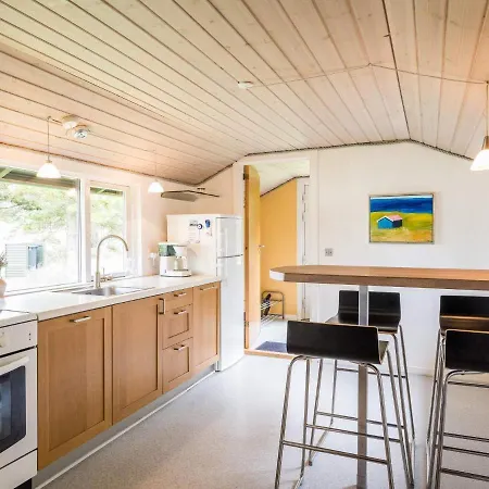 Secluded Pine Tree Cottage-by Traum Holiday home Blavand